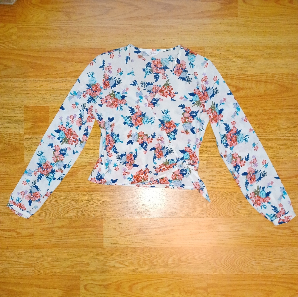 Beautiful tie up Floral blouse